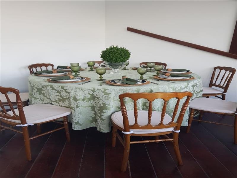 Locação de Cadeiras e Mesas para Eventos!