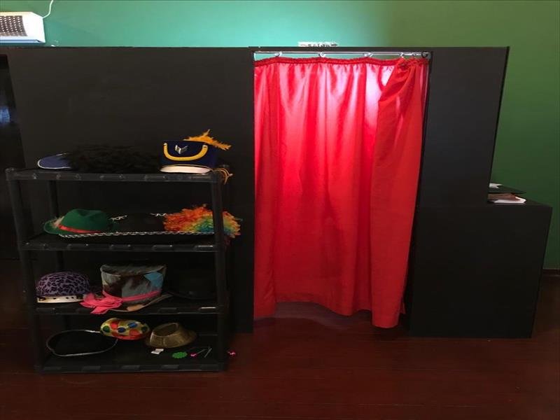 Totem ou Cabine de foto-lembrança com papel fotográfico de qualidade e excelente impressão!