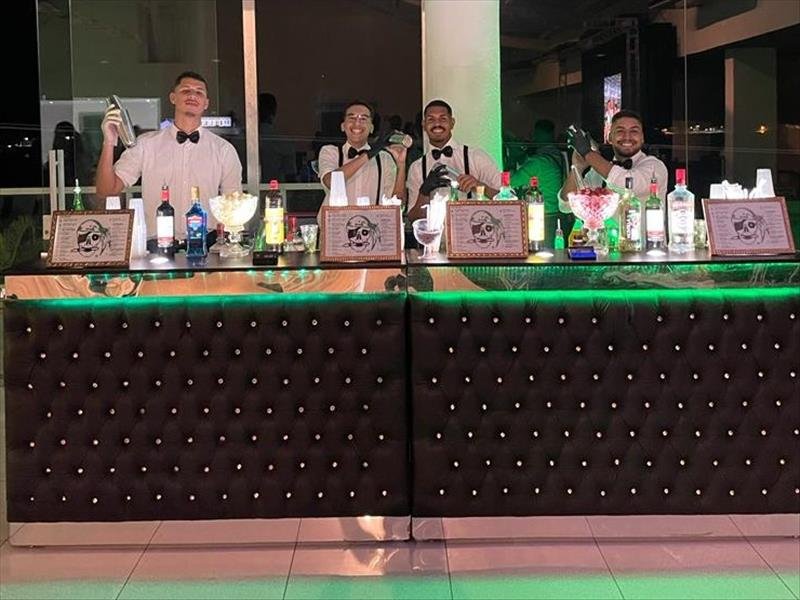 Bartender - Drinks sensacionais, bebidas de qualidade, opções exclusivas de bar e cardápios personalizados!