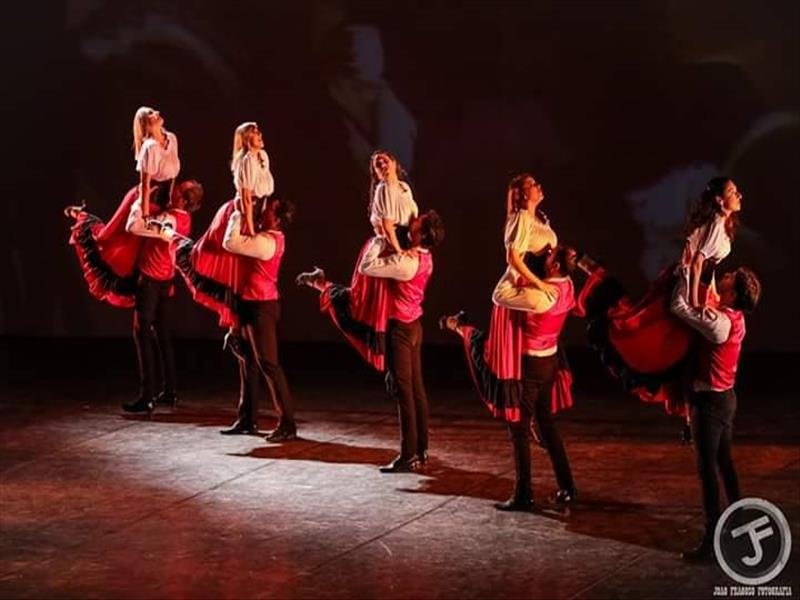 Aula de dança, valsa ou coreografia para casais ou grupos