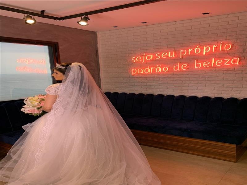 Dia da noiva / debutante em ateliê maravilhoso em Santos com técnicas de maquiagem para videos 4K!