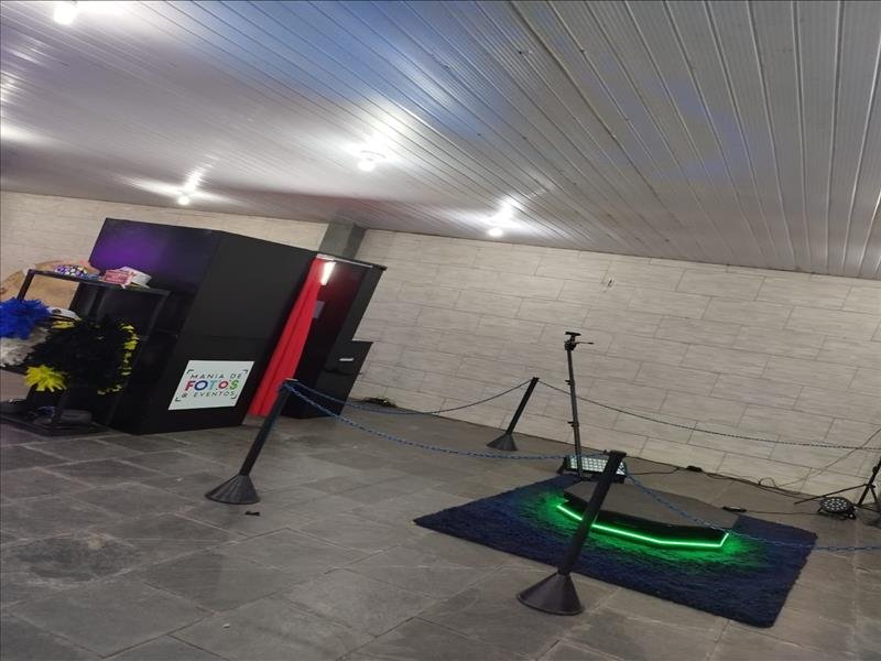 SUPER COMBO: TOTEM FOTOGRÁFICO OU PLATAFORMA 360 + TUNEL LED + SETAS LED