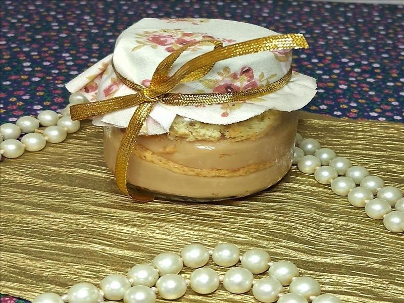 Bem-casado tradicional, vários sabores e novidade: bem-casado no pote!
