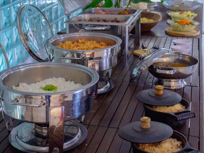 BUFFET COMPLETO DE ALMOÇO & JANTAR