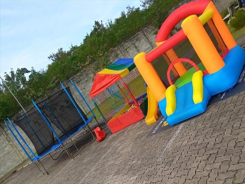 LOCAÇÃO DE BRINQUEDOS