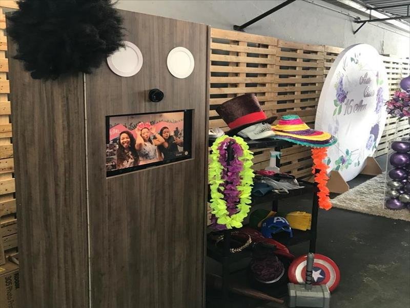 TOTEM OU CABINE DE FOTO-LEMBRANÇA