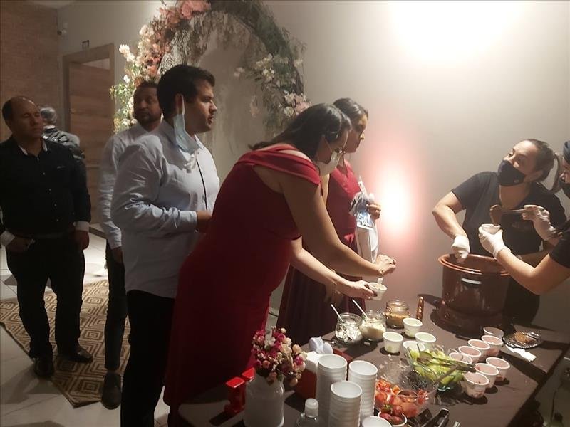 FONDUE Cacau show na sua festa!