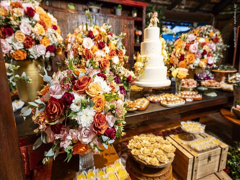 DECORAÇÃO COMPLETA (VÁLIDA APENAS COM BUFFET INCLUSO EM RODADA ABERTA DA ORNATHE FESTAS)