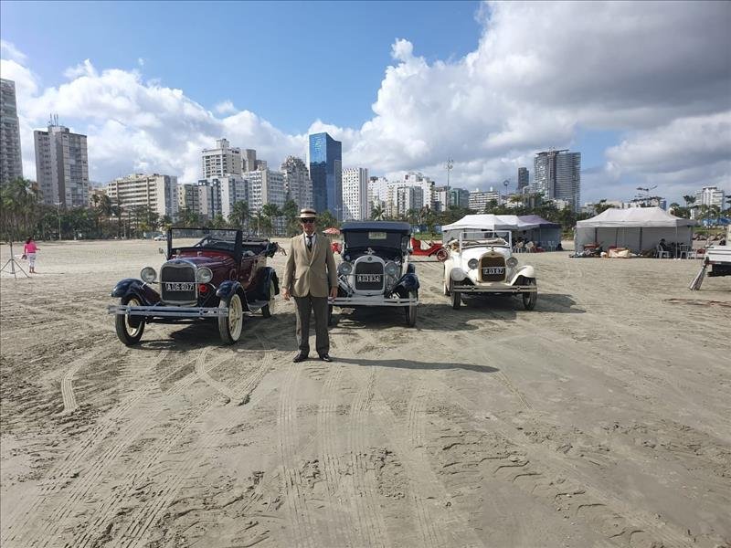 Locação de Veículos - Chegue arrasando na sua festa!