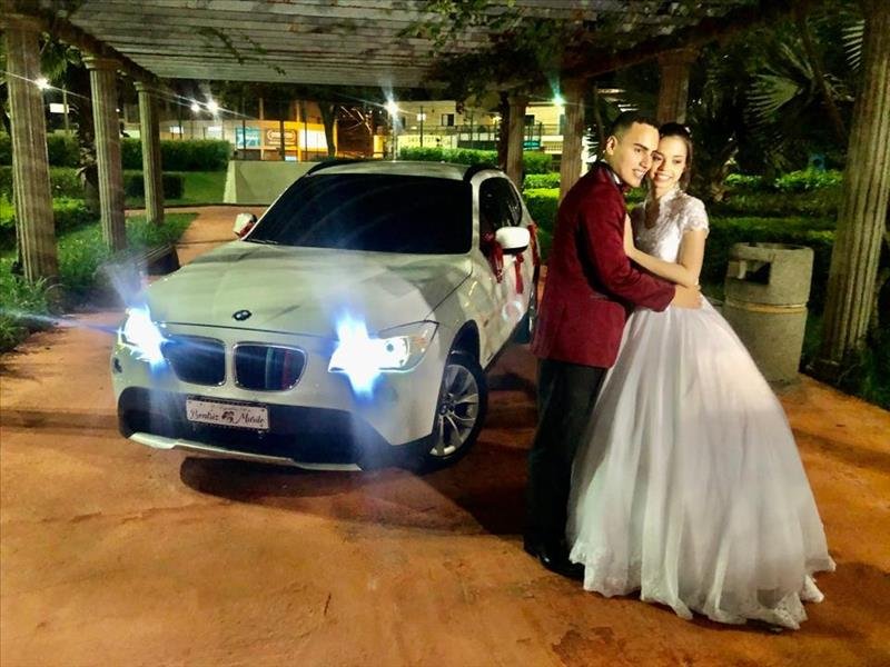 BMW linda, com uma equipe top para te transportar com conforto, segurança e muito charme no dia mais importante da sua vida!