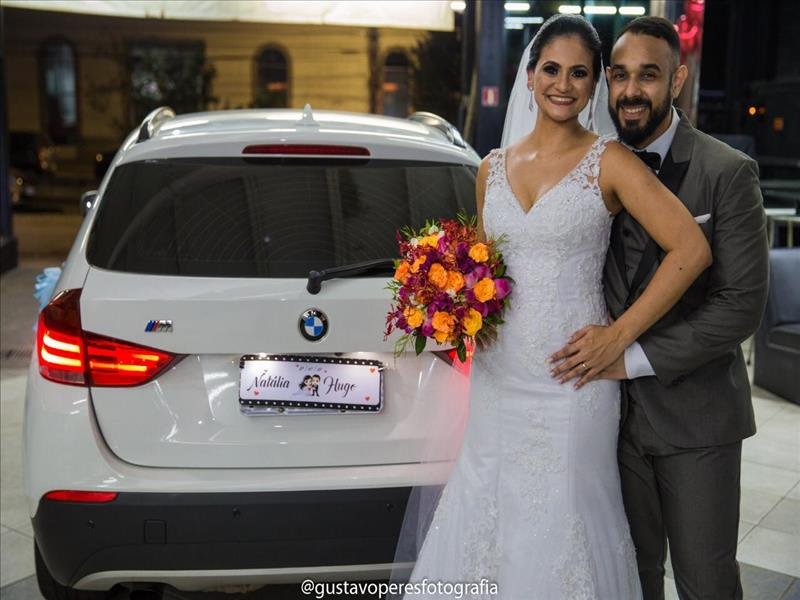 BMW linda, com uma equipe top para te transportar com conforto, segurança e muito charme no dia mais importante da sua vida!