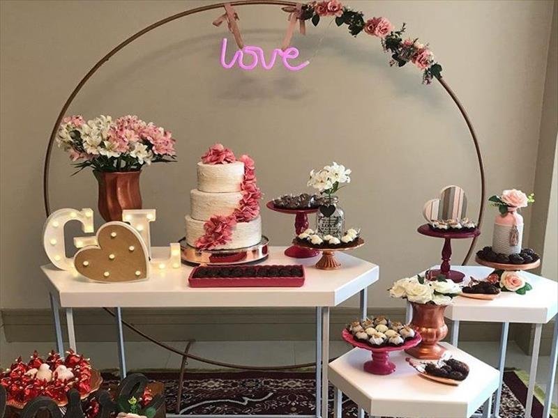 Locação de Louças, peças e decorações lindas, todas as cores e temas!