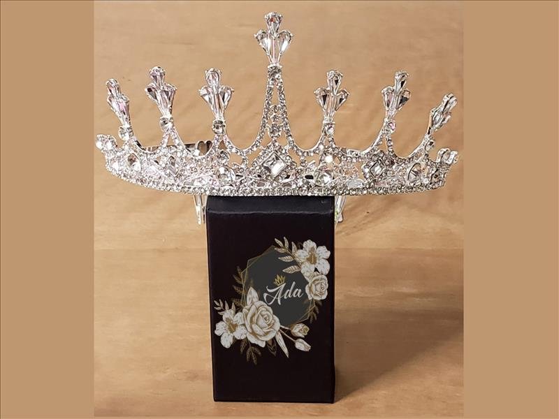 Coroas, brincos, pulseiras, tiaras e vários acessórios lindos para Noivas e Debutantes!