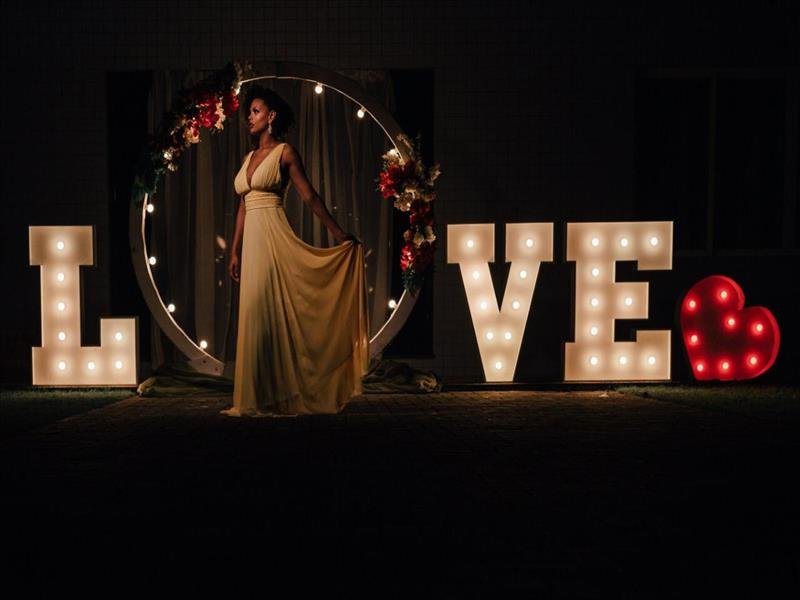 Locação de Letras Iluminadas! Destaque sua festa com muita luz!