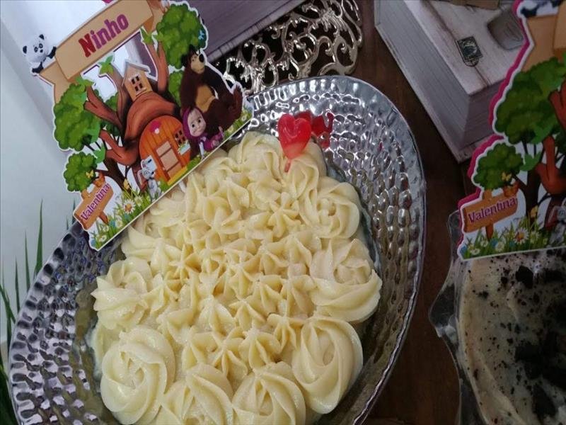 Carrinho de brigadeiro gourmet, apresentação incrível, sabor maravilhoso e convidados enloquecidos!