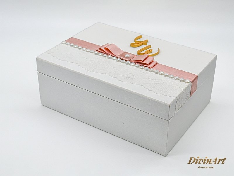 CAIXA CONVITE/PRESENTE PARA MADRINHAS E PADRINHOS COM MADEIRA CERTIFICADA E QUALIDADE INCRÍVEL!