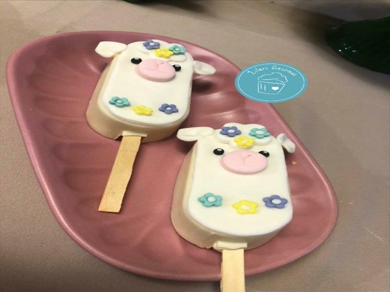 DOCES PERSONALIZADOS, BRIGADEIROS GOURMET E BOLOS DECORADOS COM CHOCOLATES NOBRES E DE QUALIDADE!