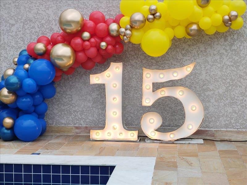 Balões com gás hélio e personalizados para festas e eventos! Várias cores e modelos para deixa sua decoração incrível!