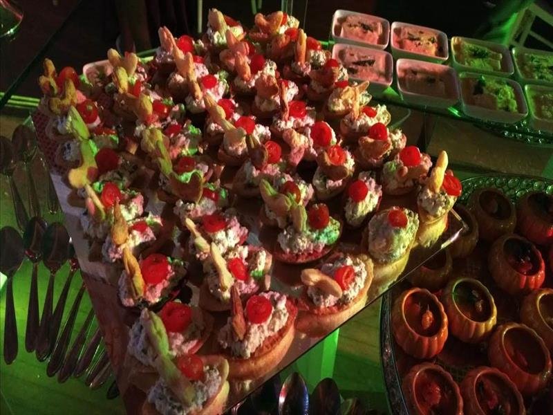 BUFFET COMPLETO (OPÇÃO COM DECORAÇÃO EM RODADA ABERTA)!