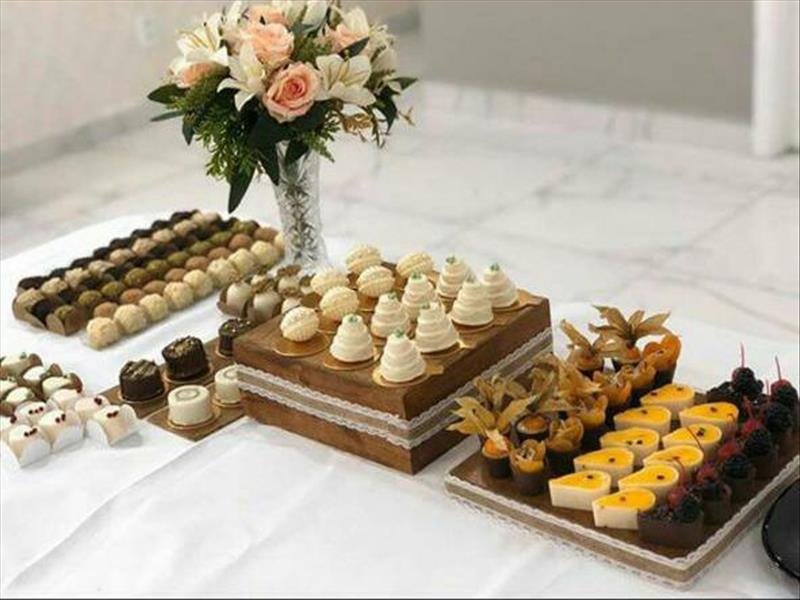 Doces finos artesanais com produtos e chocolate de primeira linha!