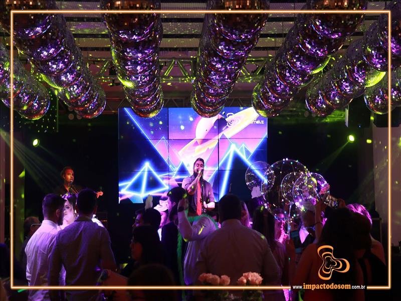 Som e iluminação de qualidade para todo tipo de festas e eventos e o menor preço exclusivo Dinda Shop!