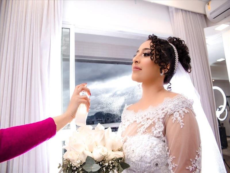 Dia da Noiva ou Debutante, Madrinhas, Espaço da noiva privativo, lindo e com MENOR PREÇO EXCLUSIVO DINDA SHOP!
