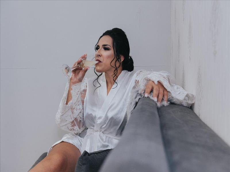 Dia da Noiva ou Debutante, Madrinhas, Espaço da noiva privativo, lindo e com MENOR PREÇO EXCLUSIVO DINDA SHOP!