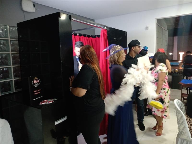 BLACK DINDA: Cabine e totem de foto-lembrança de altíssima qualidade!