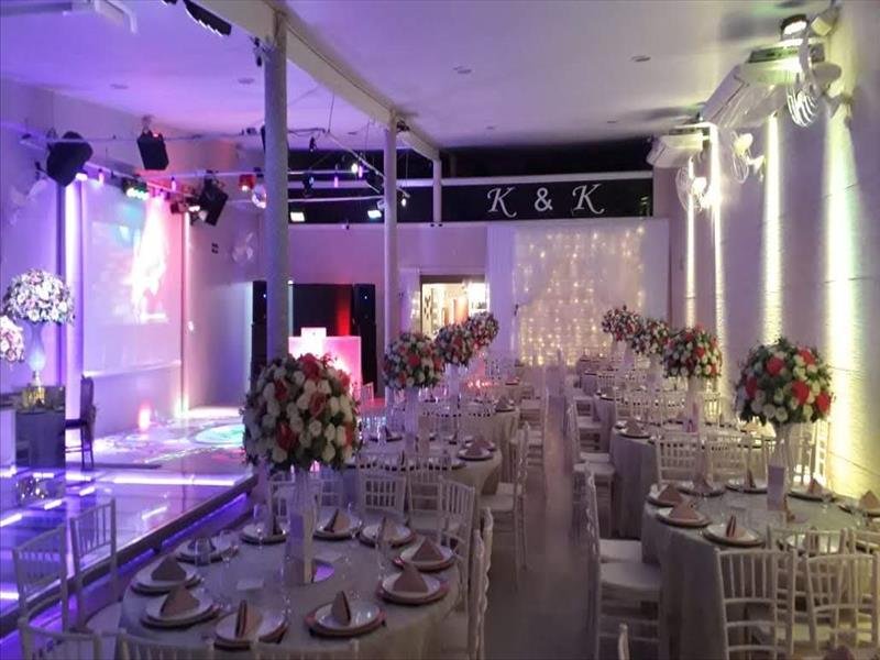 BLACK DINDA: LOCAÇÃO DE MOBILIÁRIO E DECORAÇÕES PARA FESTAS E EVENTOS