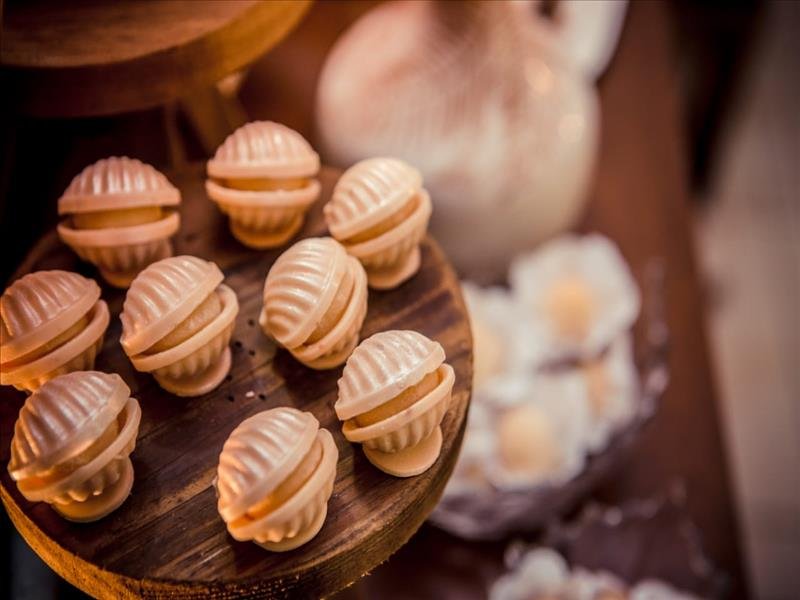 Doces finos artesanais com produtos e chocolate de primeira linha!