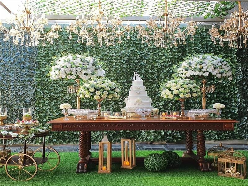 Locação de Peças e Decorações para festas e eventos