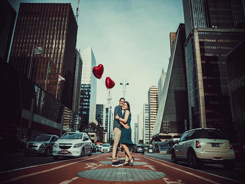 Foto e Video para Noivas e Debutantes, empresa com mais de 14 anos de mercado e inúmeros eventos Dinda realizados com excelência!
