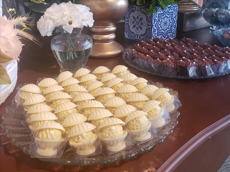 Doces finos artesanais com produtos e chocolate de primeira linha e o menor preço exclusivo Dinda Shop!
