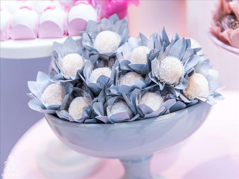 DOCES DE FESTA E PERSONALIZADOS
