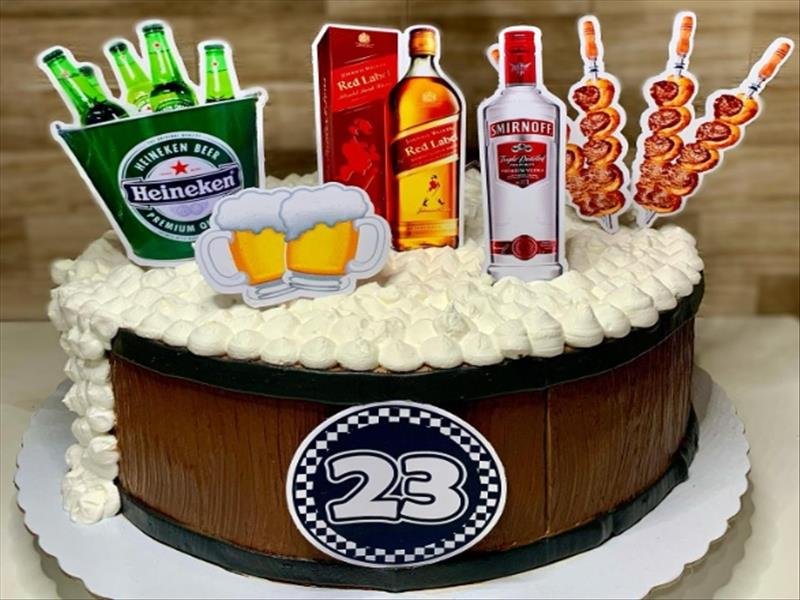 BOLO PERSONALIZADO DECORADO