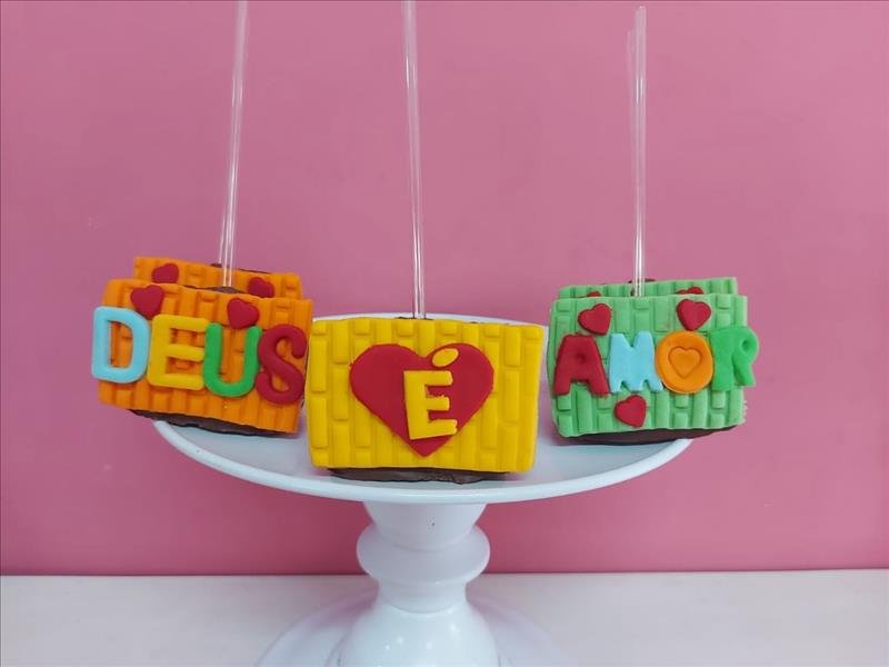 DOCES PERSONALIZADOS