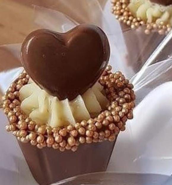 Logo DOCES FINOS ARTESANAIS