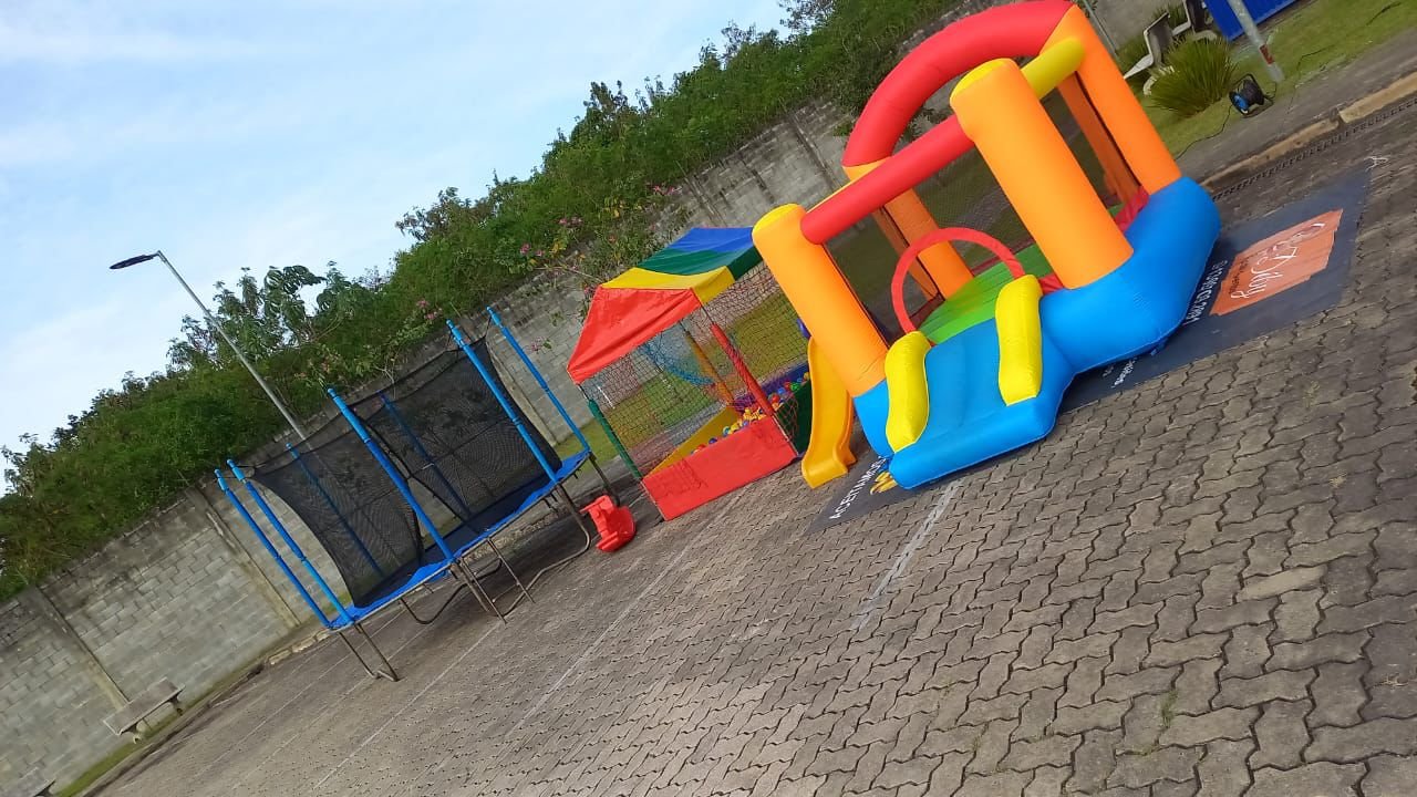 LOCAÇÃO DE BRINQUEDOS